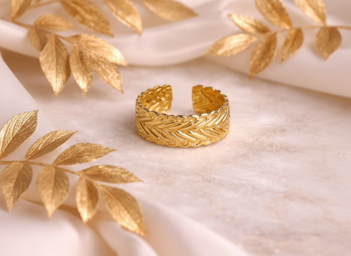 Elowen Leaf Ring